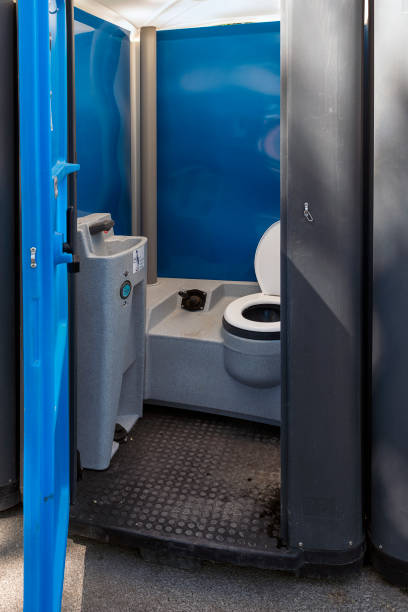 Best Construction site porta potty rental  in Kenova, WV